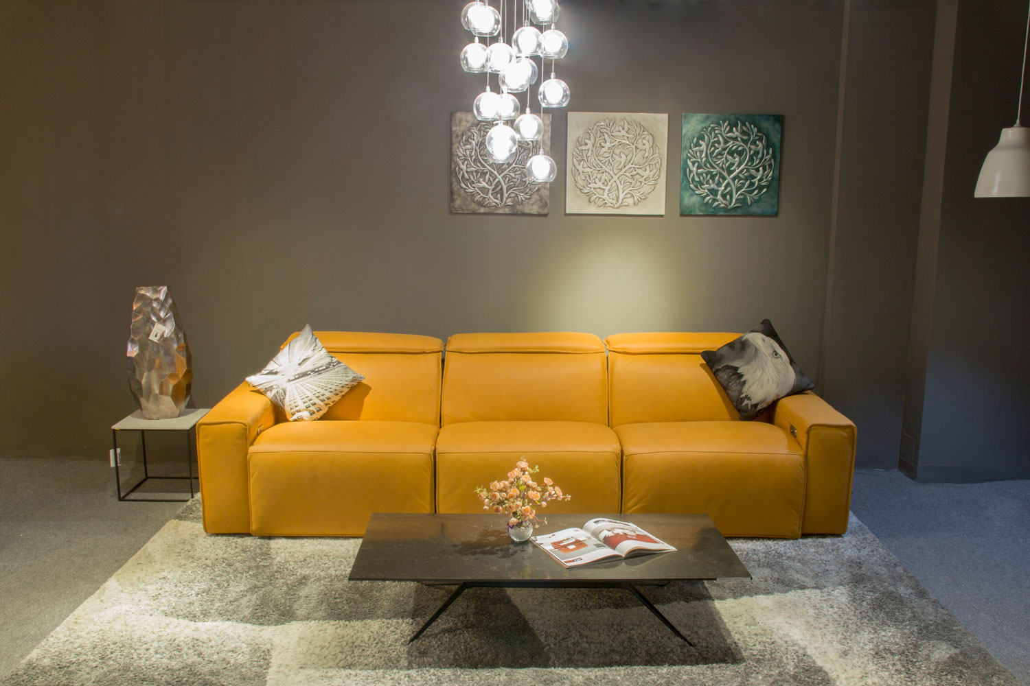 Sofa EE87 vàng