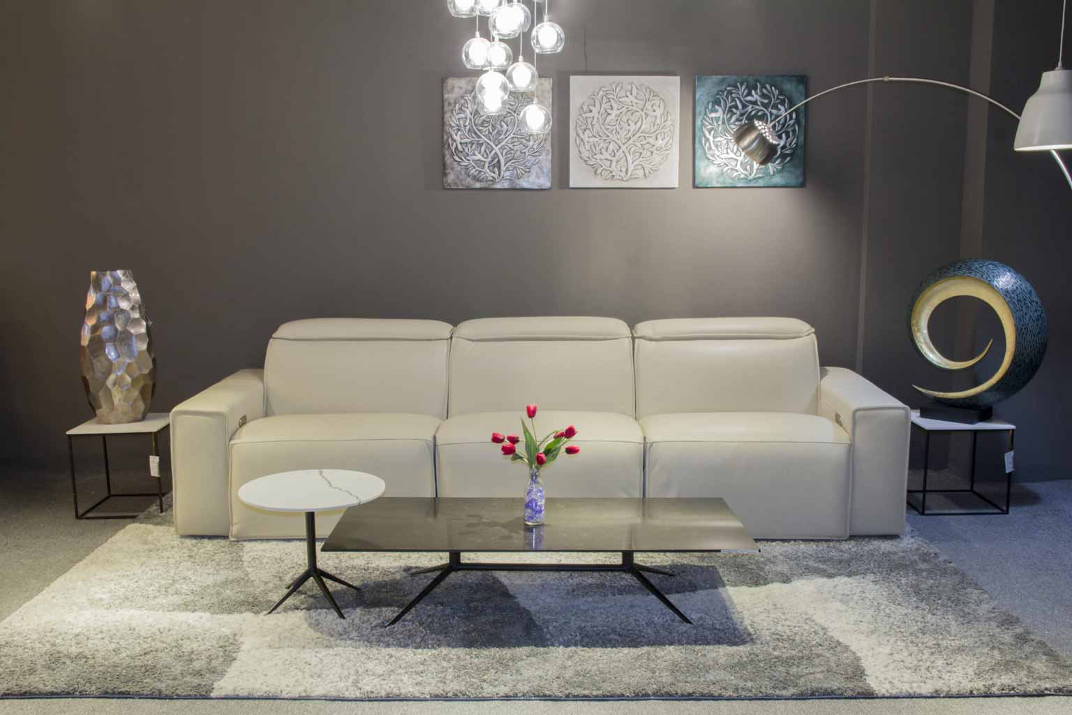 7 mẫu sofa da làm mưa làm gió trên mb66 casino tải app mb66 1 bộ sofa da trắng bàn đá