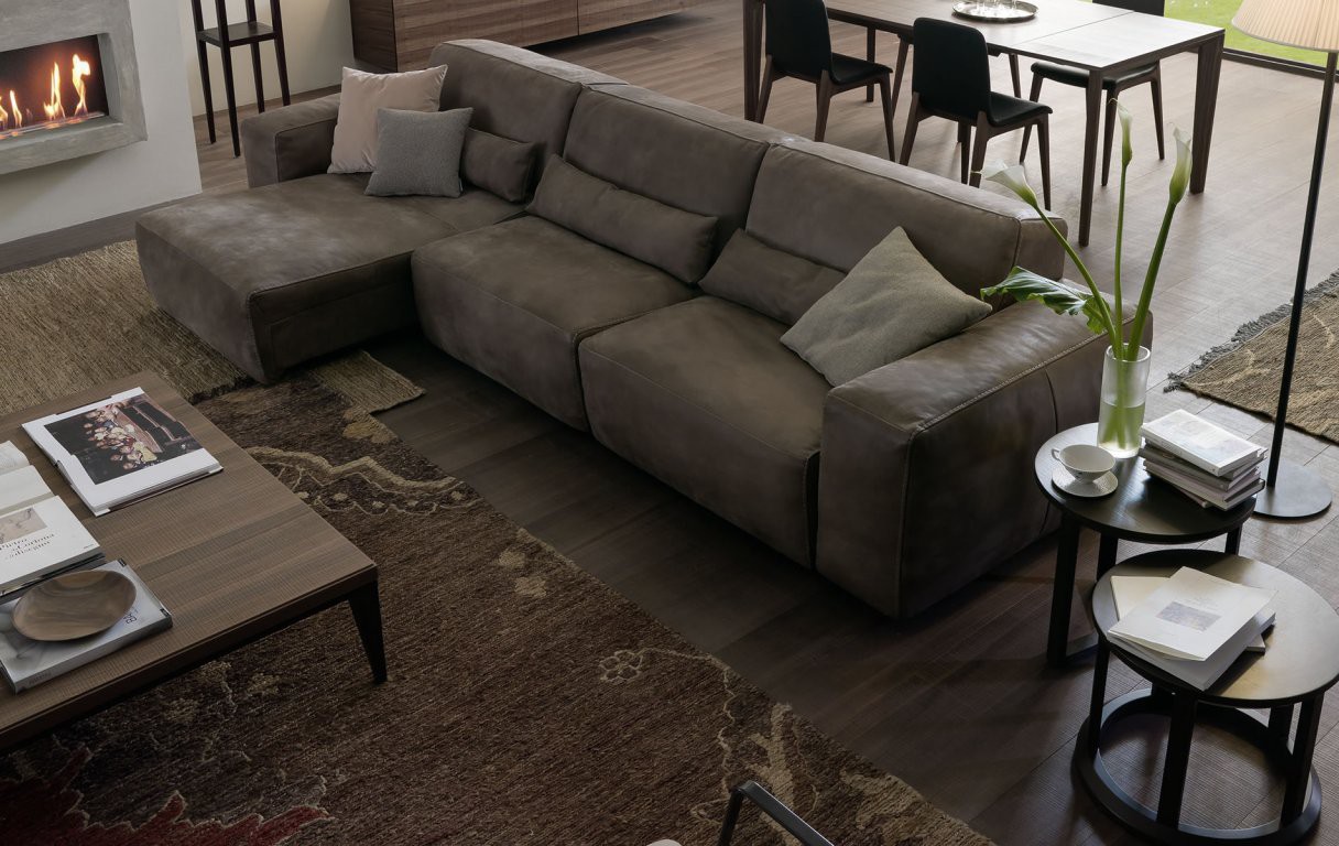 Mẫu sofa da thật nhập khẩu Italia bề thế, sang trọng bậc nhất 3 Host - Sofa da thật nhập khẩu Italia