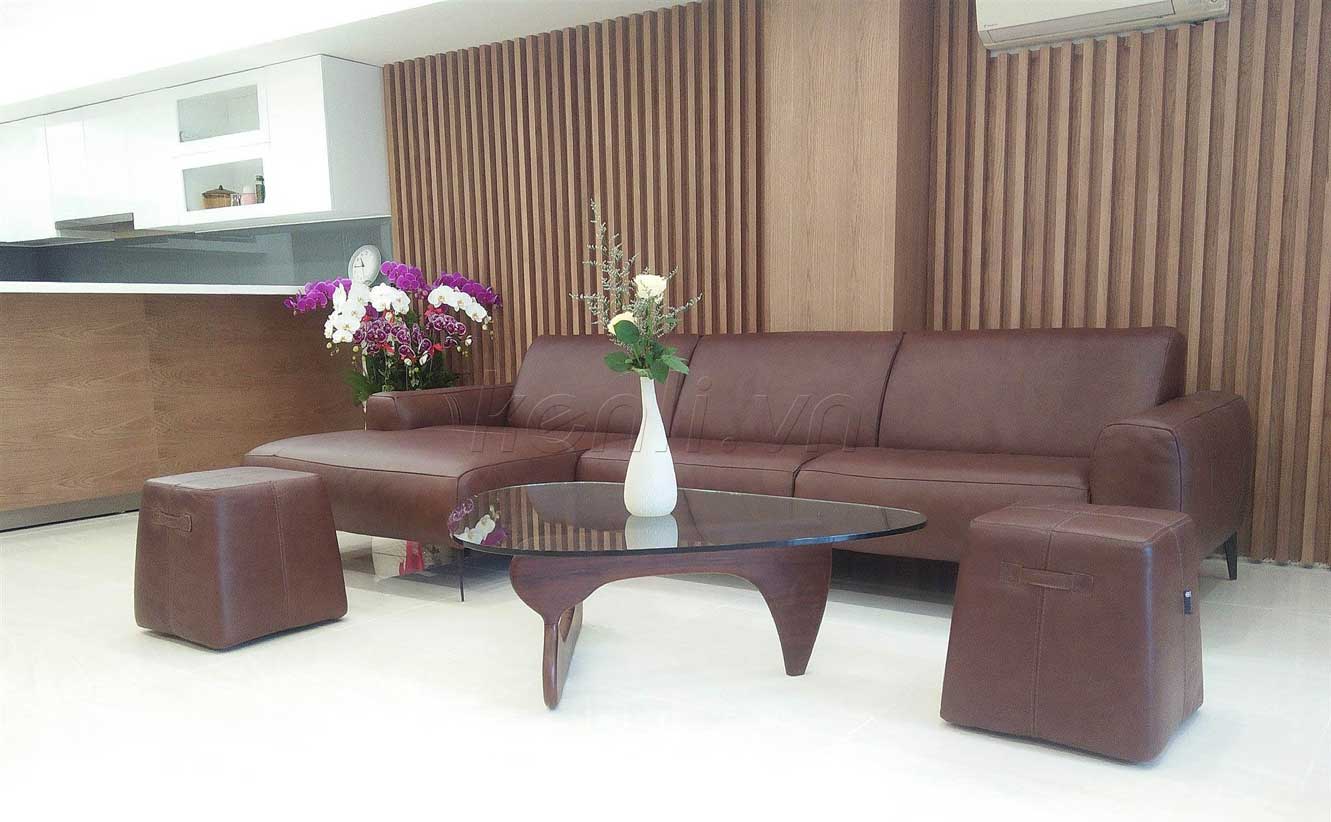 Chị Hoa - Vinhome Bason, TP. Hồ Chí Minh 1 Bộ sofa da màu nâu dậm bàn kính