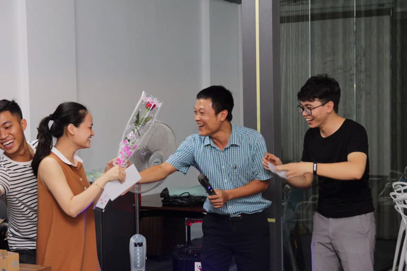 mb663 mừng ngày Phụ nữ Việt Nam 20/10 5 ảnh mừng 20/10