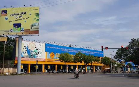 Ý tưởng trang trí phòng khách cho giáng sinh ấm áp