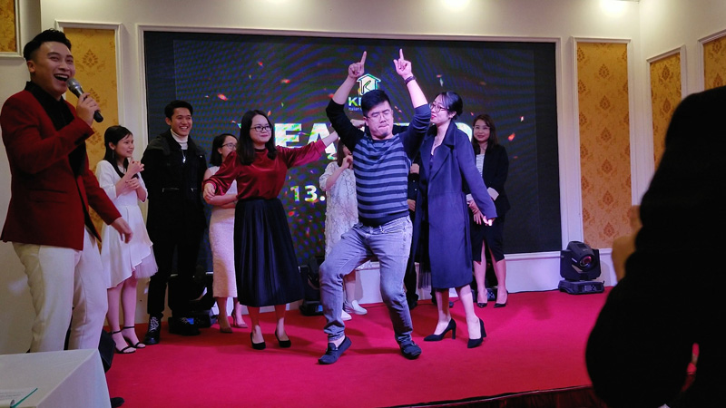 ảnh year end party
