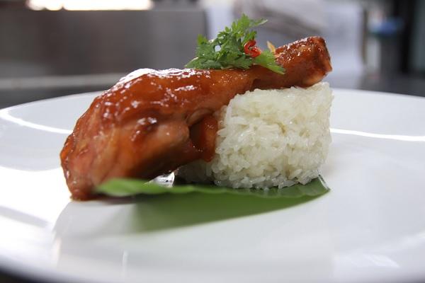 15 bộ bàn ăn đẹp cho phòng bếp chung cư hiện đại 11 6