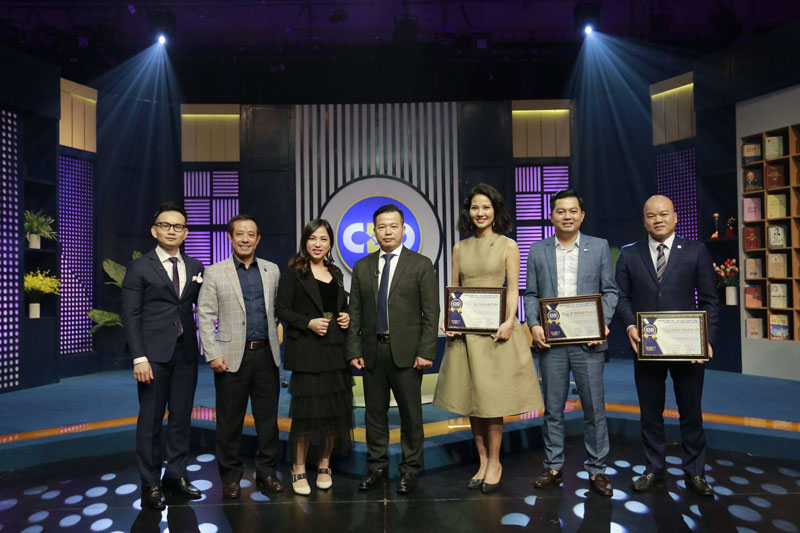 Chị Helen Lan tại chương trình CEO chìa khóa thành công