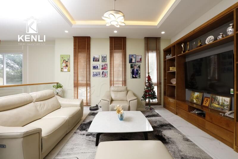 Một chiếc ghế sofa da thật đến từ M&D