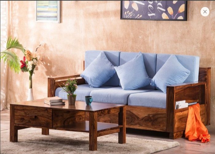 10 Mẫu Sofa Phong Cách Nhật Tỉ Mỉ Và Nhẹ Nhàng 7 7. Mẫu nổ hũ mb66 chân gỗ phòng khách nhỏ