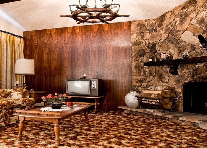 Phòng khách mb66 casino Retro ngập tràn màu đất ấm áp