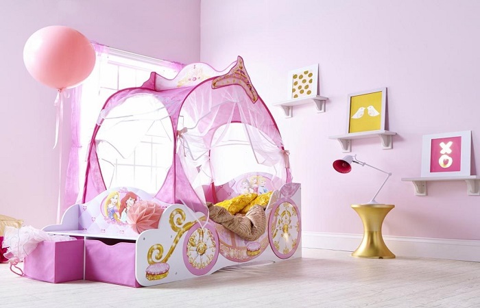 9 Mẫu Giường Ngủ Cho Bé Gái Tuyệt Đẹp 6 Thiết kế giường ngủ hình xe bí ngô cho bé thoả những giấc mơ