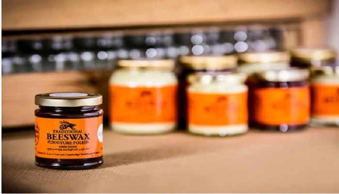 Bạn có thể sử dụng sáp đánh bóng cho đồ gỗ