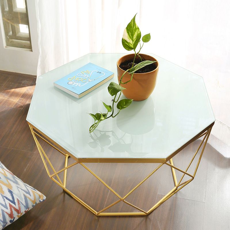 8 mẫu bàn trà đa giác độc đáo