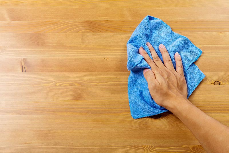Hướng Dẫn Cách Vệ Sinh Bàn Trà Theo Từng Chất Liệu 100% Hiệu Quả 3 Cách vệ sinh bàn trà