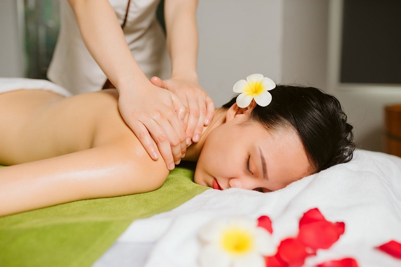Hãy massage cho cơ thể để thư giãn tinh thần