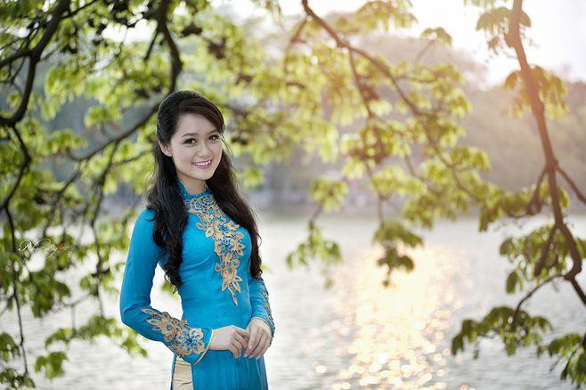 KỆ TIVI REVER3