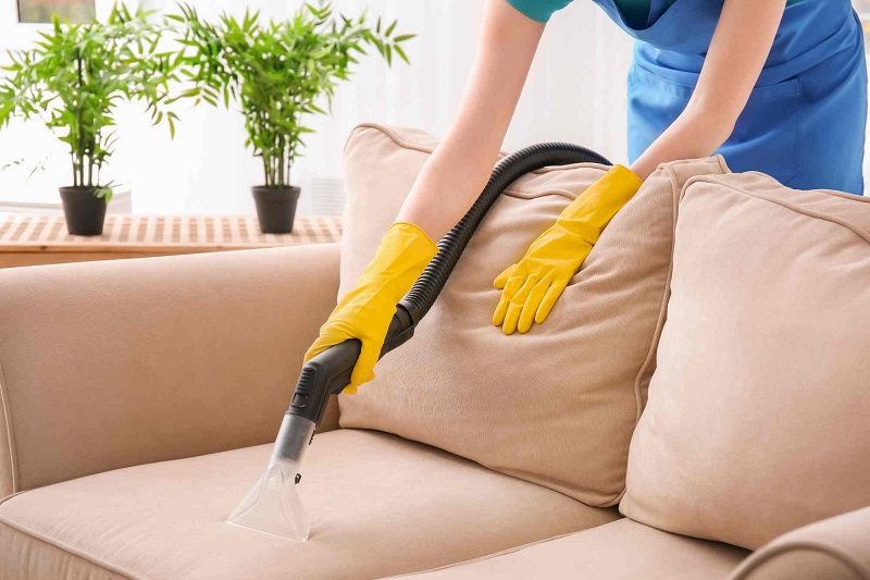 Cách Giặt Sofa Tại Nhà Ai Cũng Nên Biết 3 Cach ve sinh ghe sofa nhung
