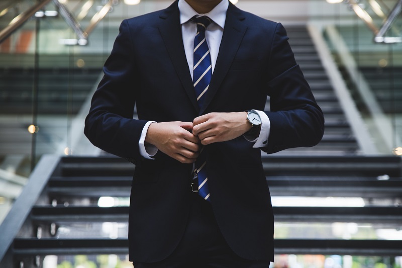 Sự Kỳ Diệu Của Ngôn Ngữ Cơ Thể Trong Giao Tiếp 3 hunters race MYbhN8KaaEc unsplash 1