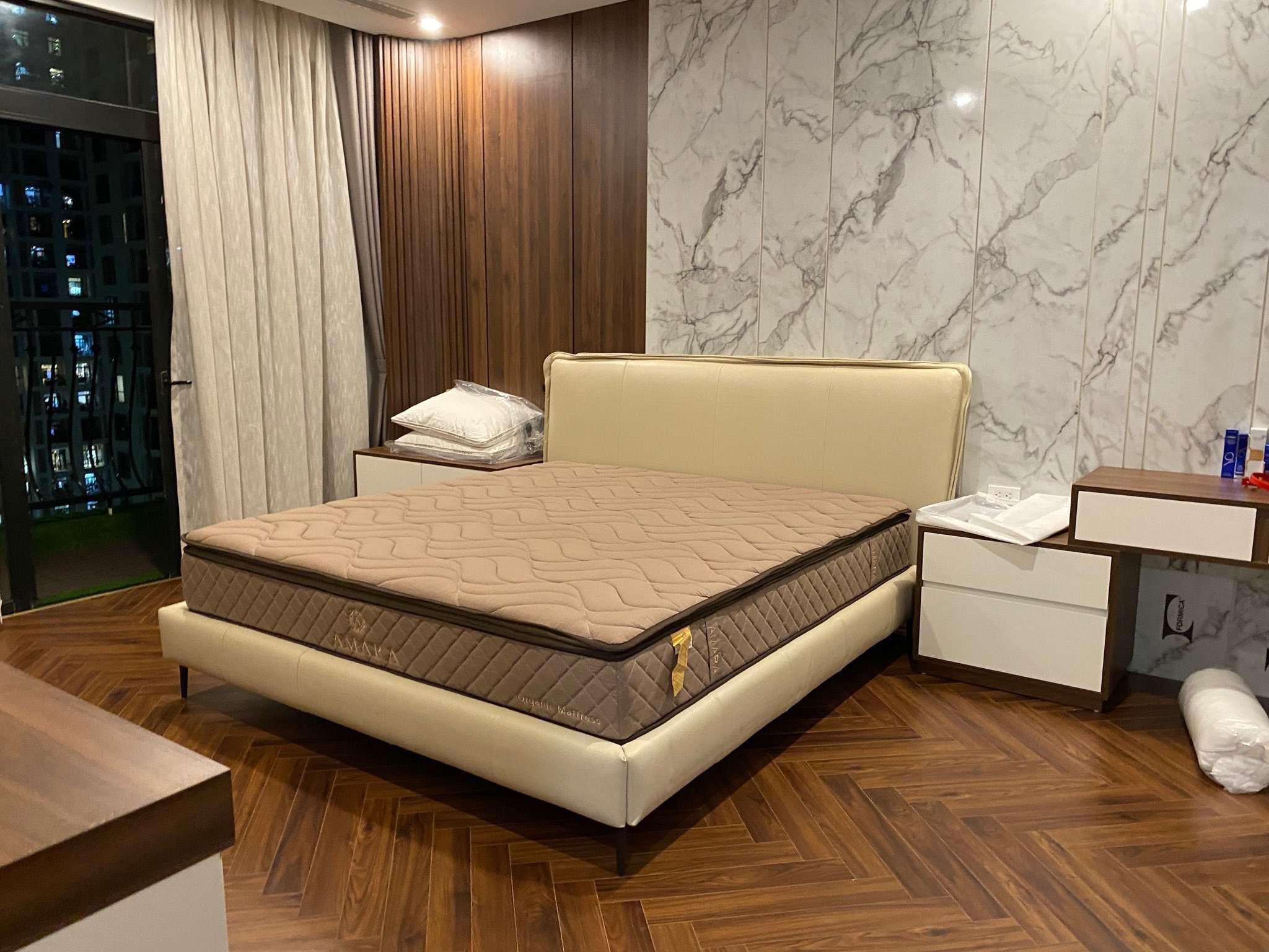 GIƯỜNG BỌC DA PIEGA L07Z