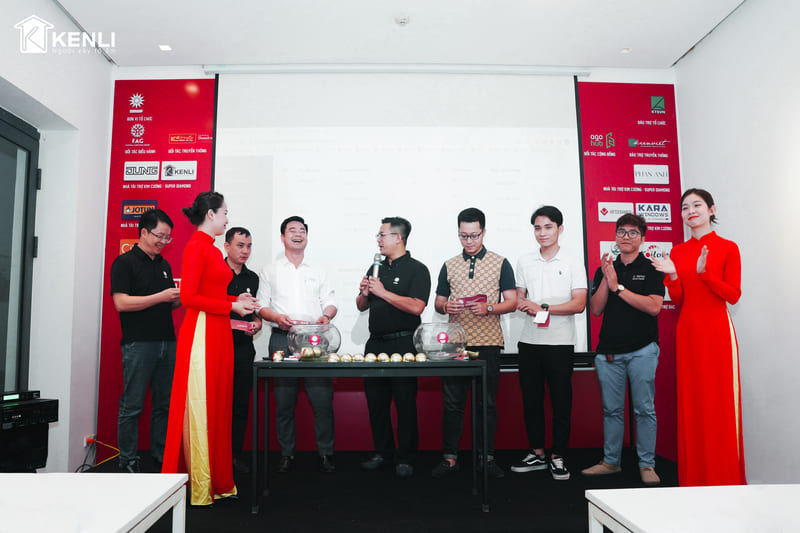 mb663 Đồng Hành Cùng Giải Bóng Đá CONCUP 2023 3 Lễ bốc thăm chia bảng và xếp lịch thi đấu giải bóng đá ConCup 2023 lần thứ 5.