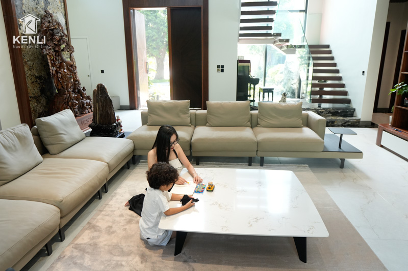 Top 8 Mẫu Bàn Trà Hình Vuông Cực Ấn Tượng Vừa Nhìn Đã Yêu 5 ban tra baba vuong 2